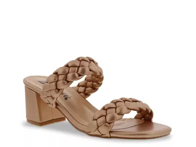 Bellini Wide Width Fuss Sandal In Brown