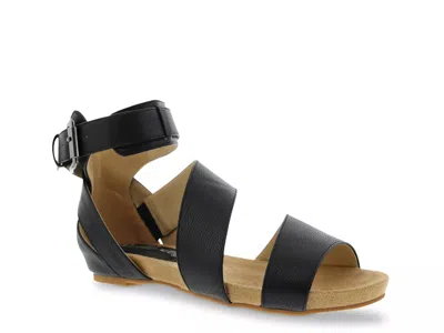 Bellini Wide Width Nambi Sandal In Black