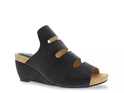Bellini Wide Width Whit Wedge Sandal In Black