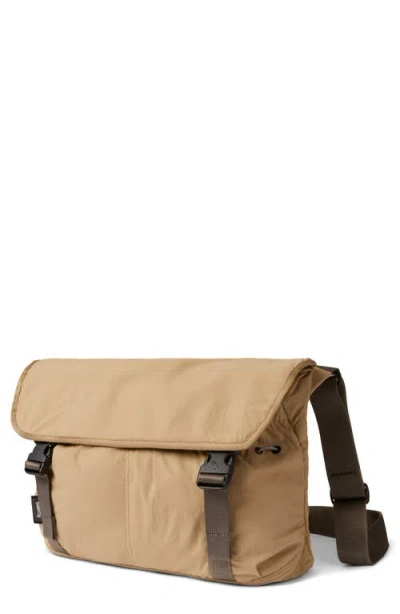 Bellroy Cinch Messenger Bag In Sand