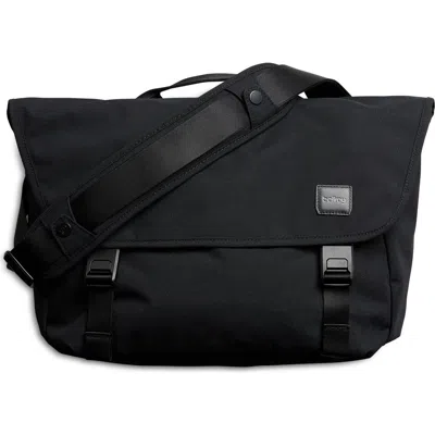 Bellroy Classic Messenger Bag In Black