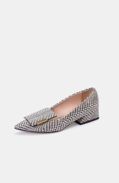 Bells & Becks Allegra Pointed Toe Flat In Black And White