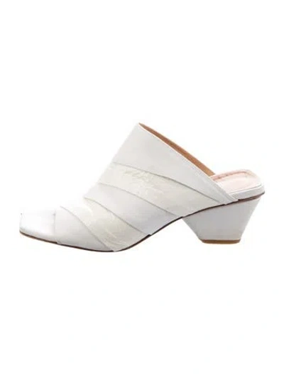 Pre-owned Bells & Becks Leather Slides In White