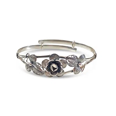 Bellus Domina Women's Silver Filigree Flower Bracelet