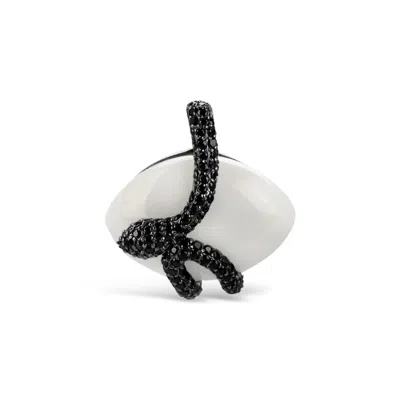 Bellus Domina Women's White / Black Sterling Silver White & Black Snake Pendant
