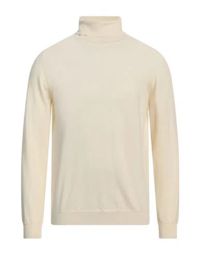 Bellwood Man Turtleneck Cream Size 44 Merino Wool In White