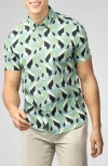 Ben Sherman Art Deco Print Short Sleeve Button-down Shirt In Grass Green