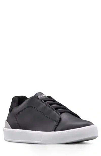 Ben Sherman Hammond Low Top Sneaker In Black