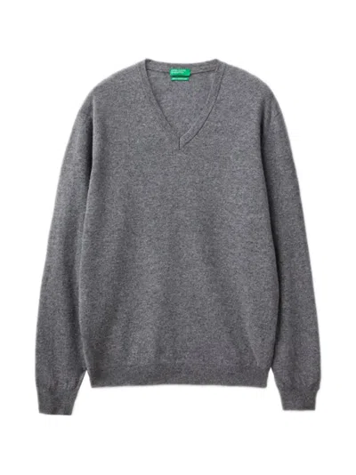 Benetton V-neck Sweater In Gray
