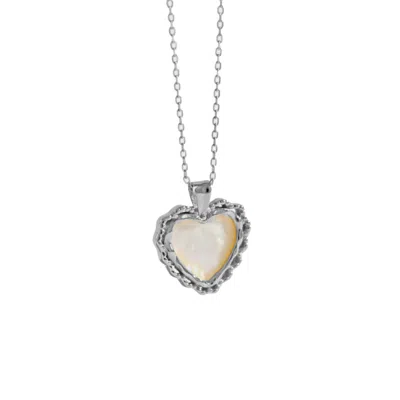 Bermuda Watch Company Women's Annie Apple Eloise Sterling Silver Pearl Heart Pendant Necklace