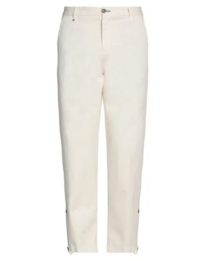 Berna Pants In White