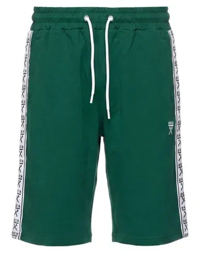 Berna Man Shorts & Bermuda Shorts Green Size S Cotton