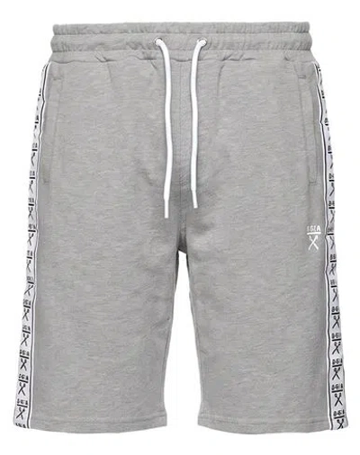 Berna Man Shorts & Bermuda Shorts Light Grey Size M Cotton