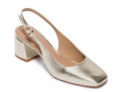 Bernardo Alexia Pump In Neutral