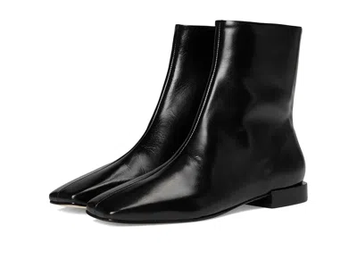 Bernardo Belfast In Black