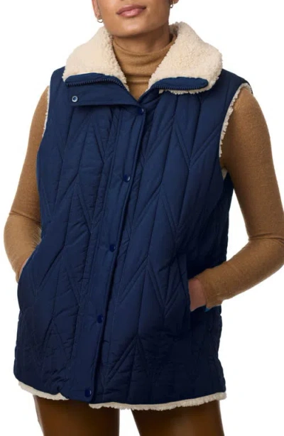 Bernardo Chevron Quilted Faux Shearling Lined Recycled Polyester Reversible Vest In Navy