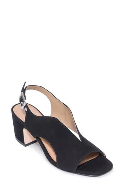 Bernardo Footwear Bedford Slingback Pump In Black