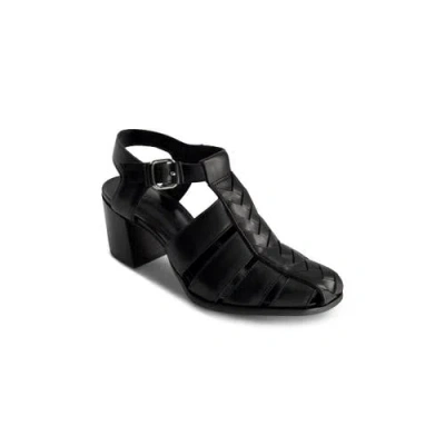 Bernardo Footwear Belmont Heeled Fisherman Sandal In Black