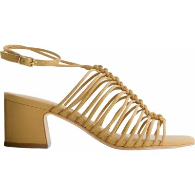 Bernardo Footwear Briga Mid Heel Sandal In Dune