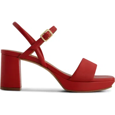 Bernardo Footwear Canto Platform Sandal In Red