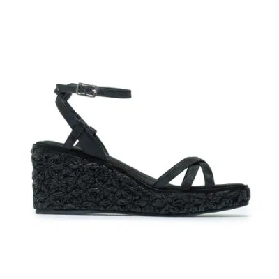 Bernardo Footwear Cario Wedge Sandal In Black
