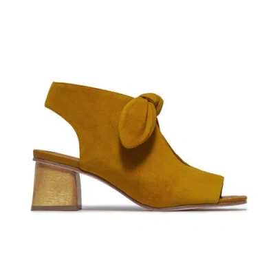 Bernardo Footwear Lizzie Sandal In Ginger