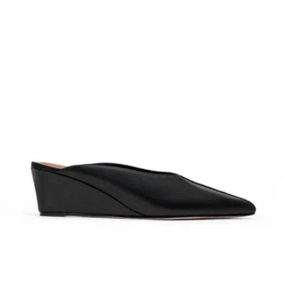 Bernardo Footwear Maxeen Mule Wedge In Black