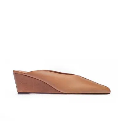 Bernardo Footwear Maxeen Mule Wedge In Dark Sand