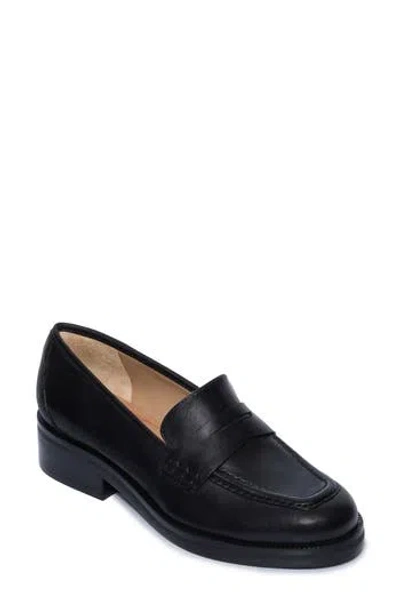 Bernardo Footwear Tabitha Penny Loafer In Black