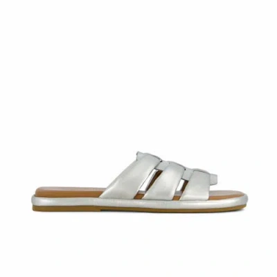Bernardo Footwear Tamer Slip-on Sandal In Silver