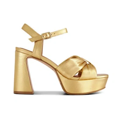 Bernardo Footwear Veronika Platform Sandal In Gold