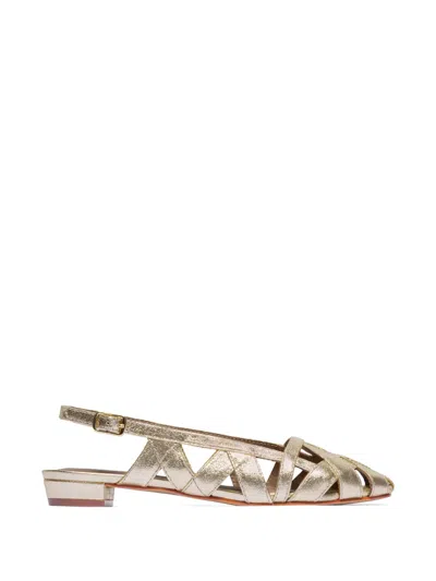 Bernardo Glinda Strappy Sandals In Gold