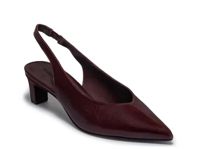 Bernardo Maude Pump In Burgundy