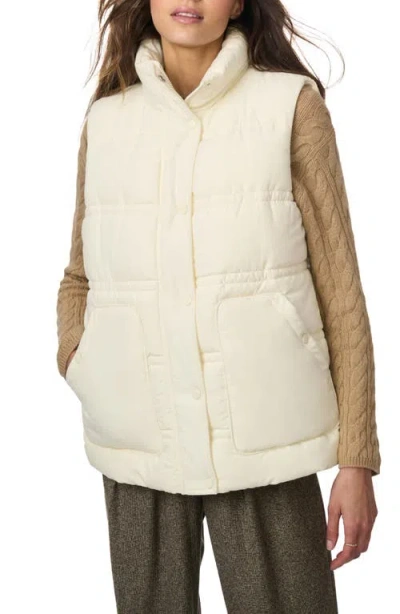 Bernardo Minimalist Double Needle Stitch Recycled Polyester Puffer Vest In Ecru
