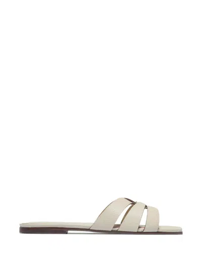 Bernardo Oxford Woven Flat Sandals In Neutral