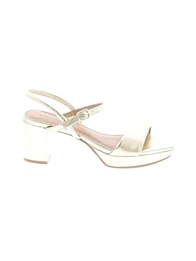 Pre-owned Bernardo Sandals In Ivory