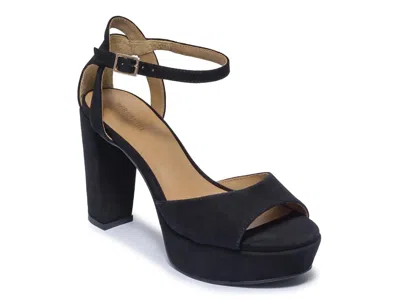 Bernardo Valeria Platform Sandal In Black