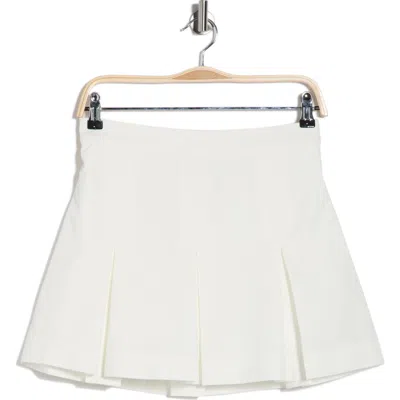 Bernardo Woven Skort In White