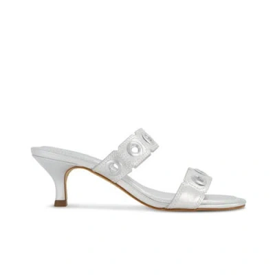 Bernardo1946 Footwear Patra Kitten Heel In Light Silver