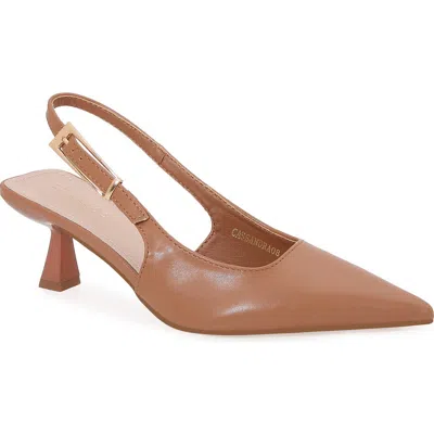 Berness Cassandra Slingback Kitten Heel Pump In Brown