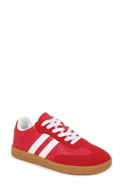 Berness Double Stripe Sneaker In Red