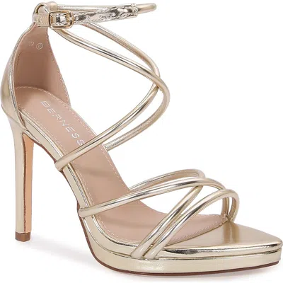 Berness Henrietta Sandal In Gold