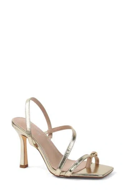 Berness Hildegarde Toe Loop Sandal In Gold