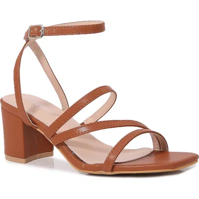 Berness Lotus Sandal In Camel