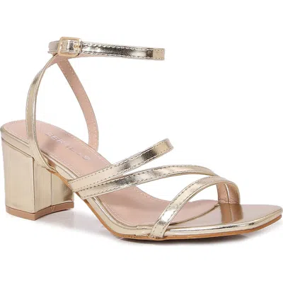 Berness Lotus Sandal In Gold