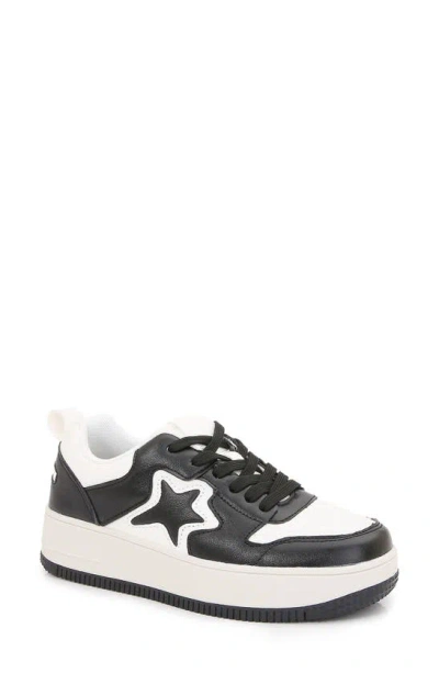 Berness Nova Platform Sneaker In Black/ White