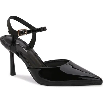 Berness Pointed Toe Pump In Black