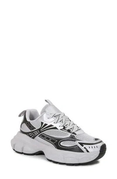 Berness Ramona Sneaker In Silver