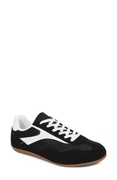 Berness T-toe Sneaker In Black