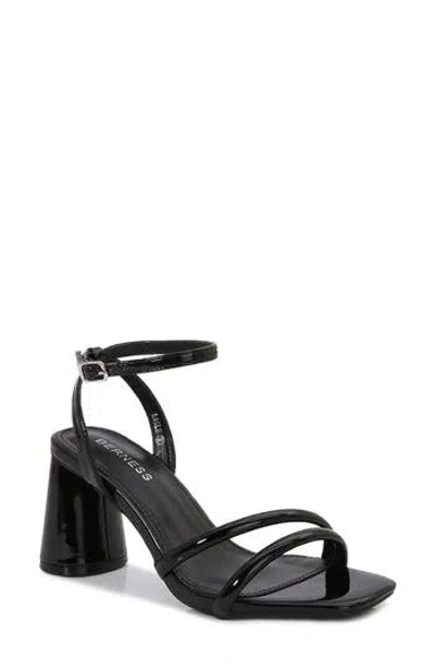 Berness Tubular Strap Sandal In Black